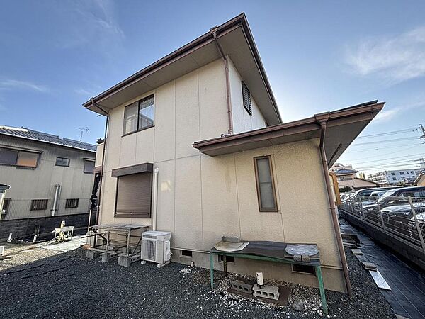 現況、建物があります。