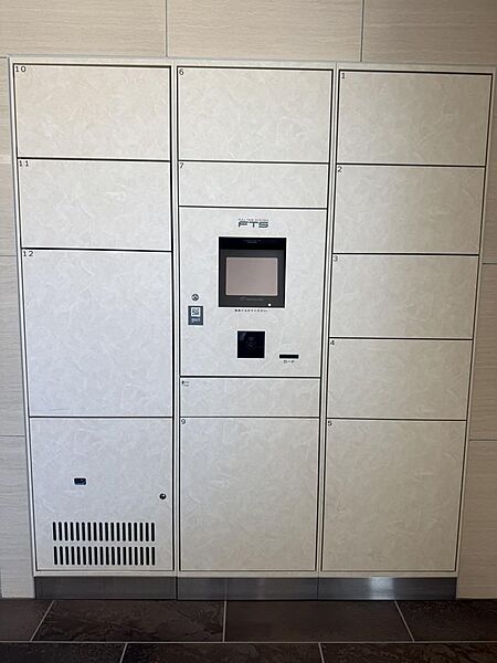 宅配ボックス（マンション共用部分）