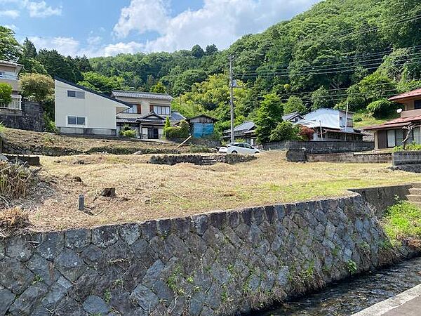 南東側より撮影