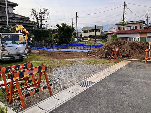 造成中写真