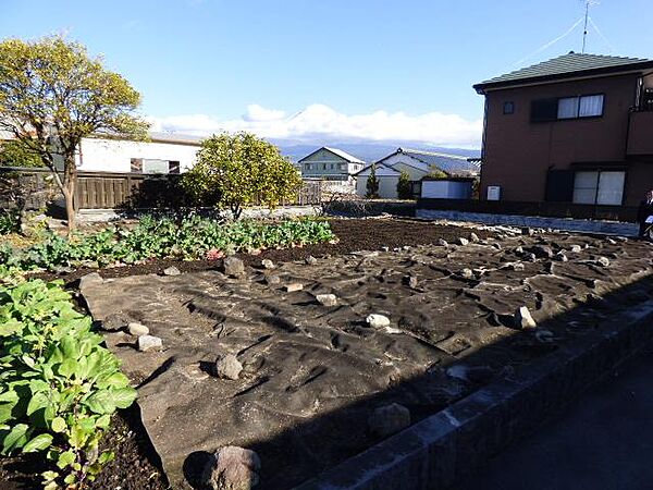 地目は宅地の他、田・畑 です。農転費用は負担なし