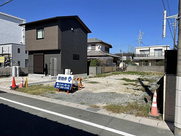 南東側から撮影