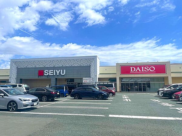 西友上浅田店　約470ｍ　徒歩6分