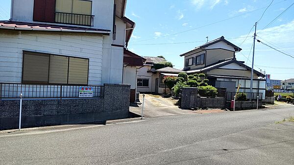 コンクリート橋で水路占用