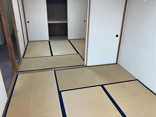 普段は寝室やお茶の間に使っていただける和室は、2間続きで使えば来客用の部屋にもなります