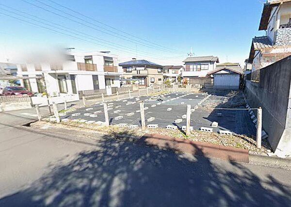 南側道路から
