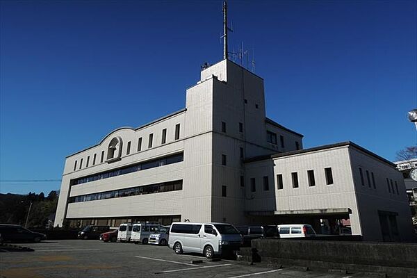 小山町役場まで705ｍ