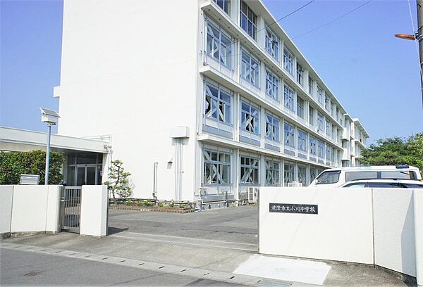 小川中学校…450ｍ
