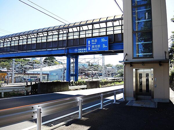 歩道橋はエレベーター設置
