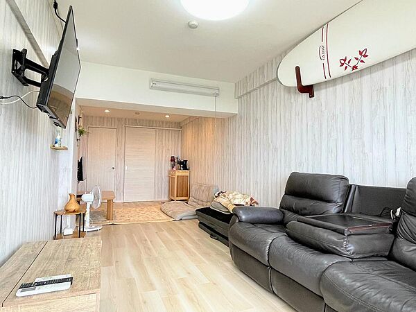 手頃なサイズ感のお部屋は、生活動線がスムーズで使いやすい空間です。