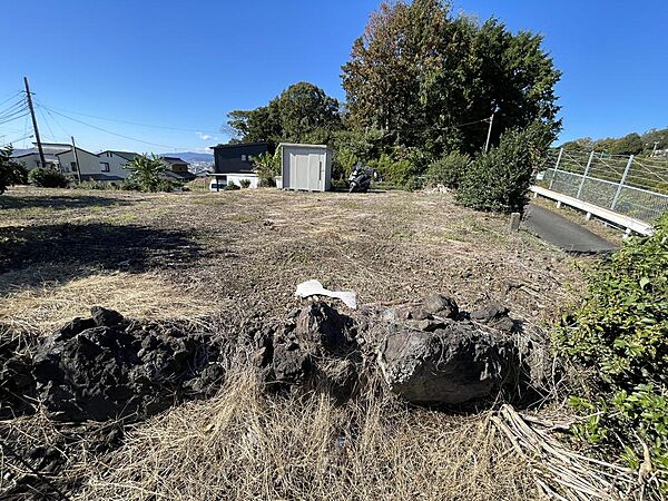 北東角付近から西方向