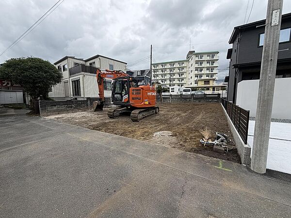 南道路東南から