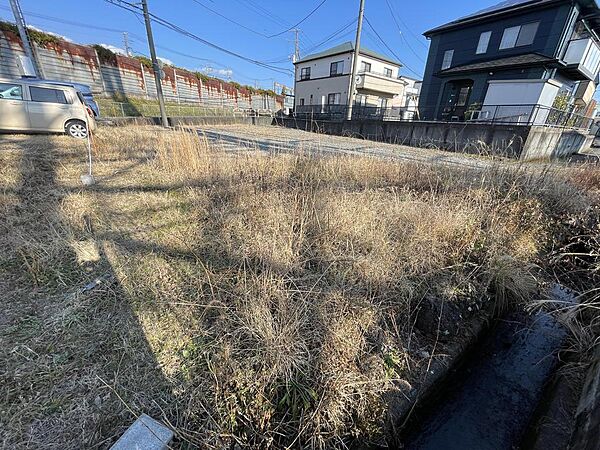 敷地西南付近から北方向