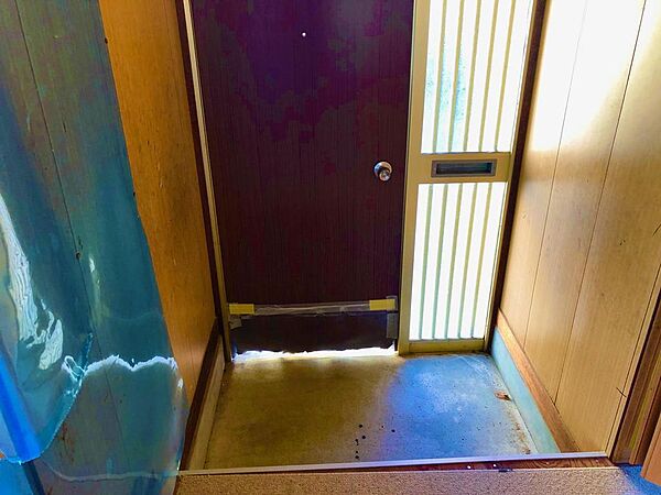 玄関