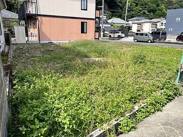 敷地左奥から