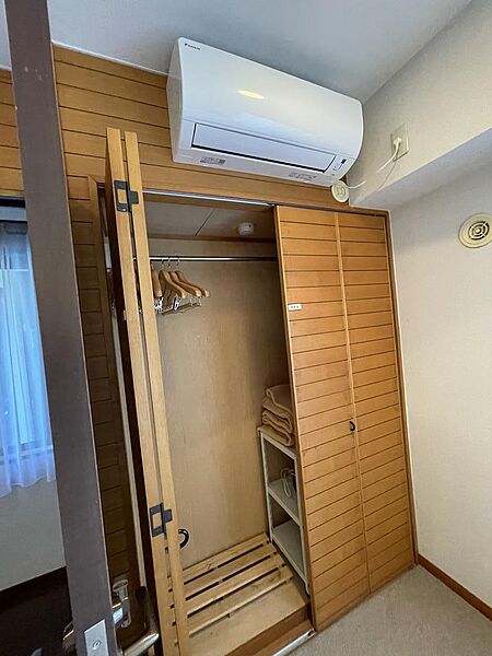 寝室内・収納