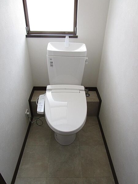 2階トイレ交換