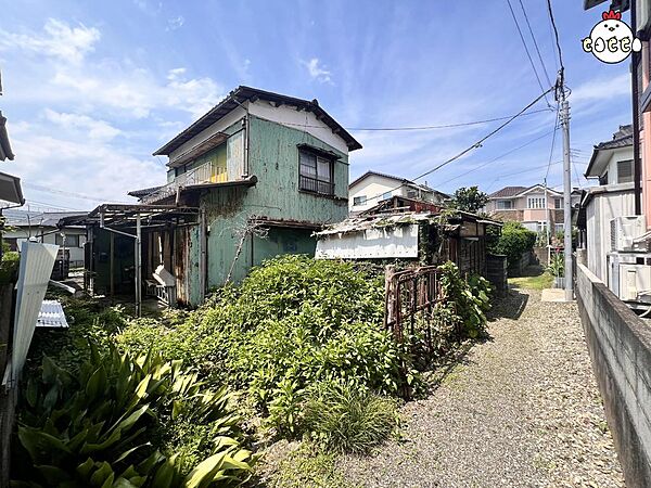 建築条件なし◆お好きなハウスメーカーで建築できます■敷地約50坪■進入路通行承諾有り・間口約4ｍあり。