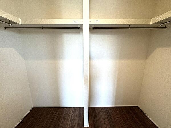 収納スペースが豊富で整理整頓がしやすいのが嬉しいポイント♪使い勝手が良く日常生活が快適に過ごせます。