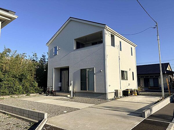 外観：322000572011