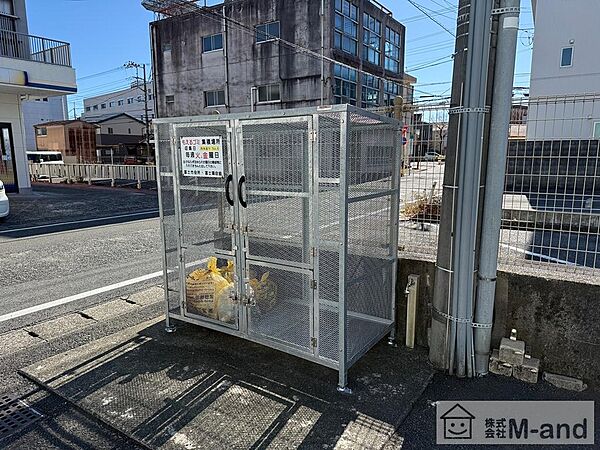 ゴミ置き場