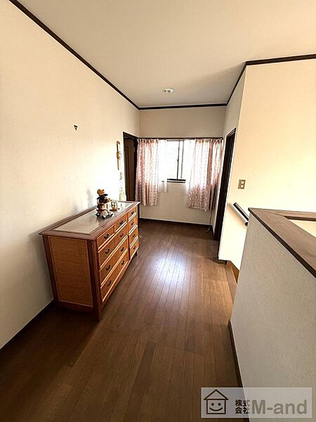 2階ホール・廊下