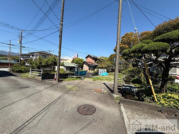 前面道路を含む現地写真