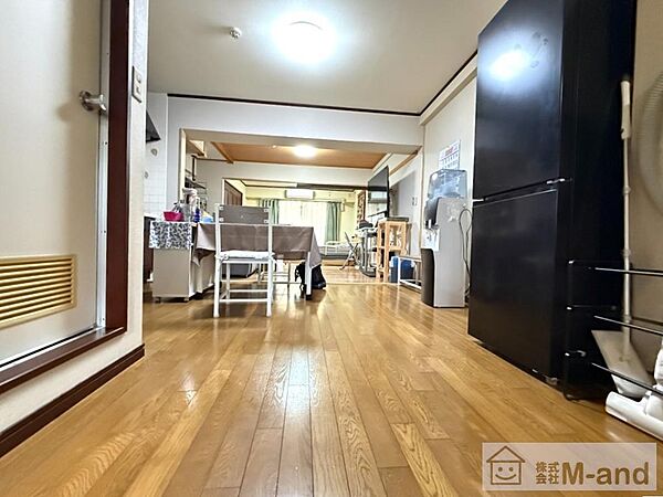 室内全体
