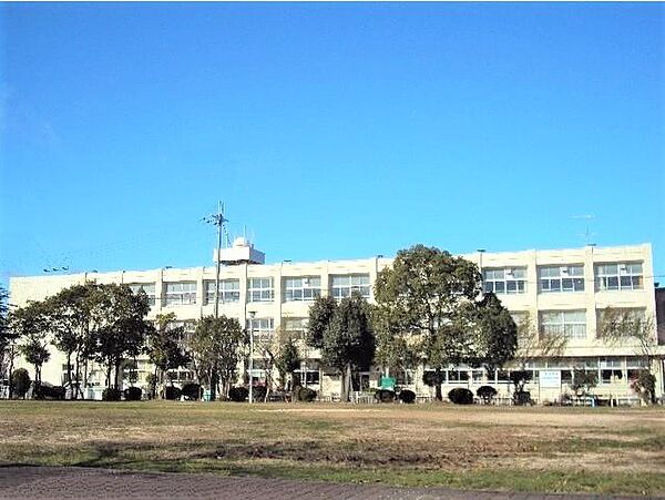 彦根市金城小学校