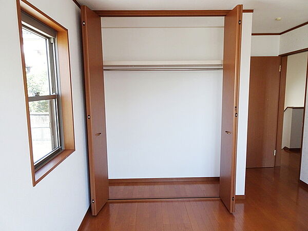 たっぷりの収納スペースで快適に暮らせます