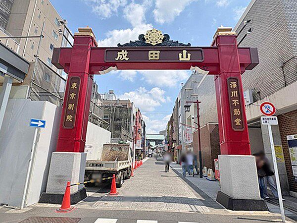 深川不動、富岡八幡宮等、日本文化を感じられる門前仲町。