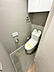 トイレ：温水洗浄便座付きトイレを新規交換。清潔感のある快適な空間です。