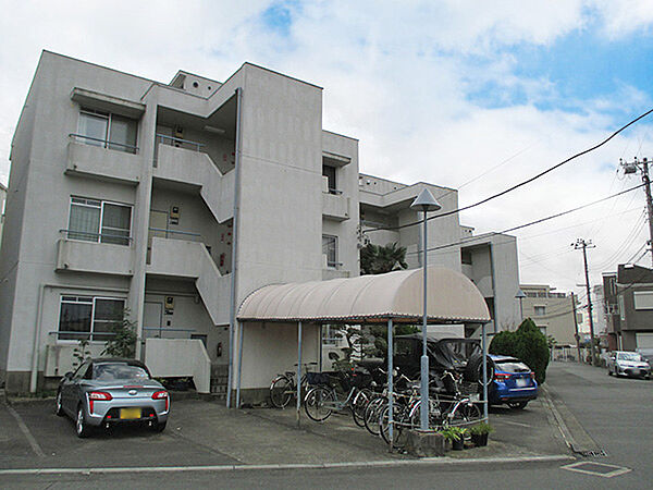 2駅2路線利用可能で通勤、通学、お出かけに便利な立地です。