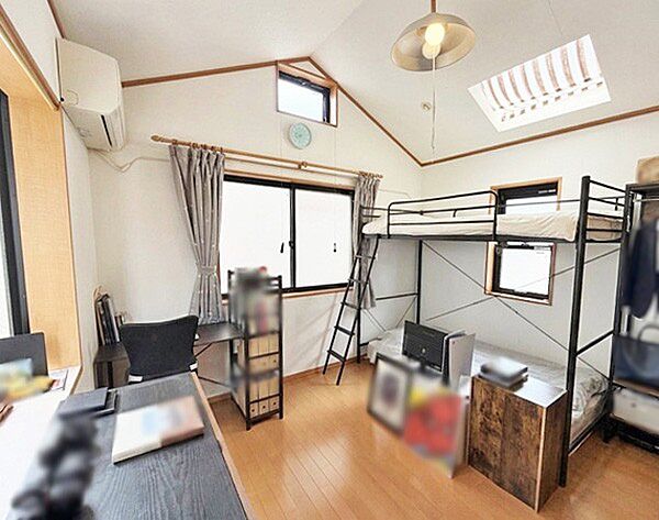 3階の洋室（約6.6帖）は子供部屋や趣味のお部屋にちょうど良い広さです！