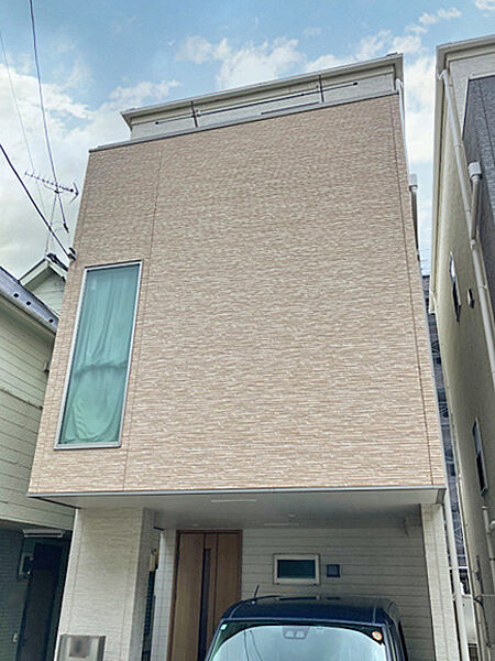 2019年12月築・3階建　土地面積51.04m2・専有面積73.81m2、2LDK+納戸住戸