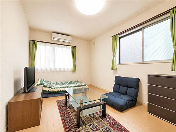 3階洋室約8.25帖。ゆとりある広さで、ゆったりと過ごせるお部屋です。（画像はCG加工済みです）