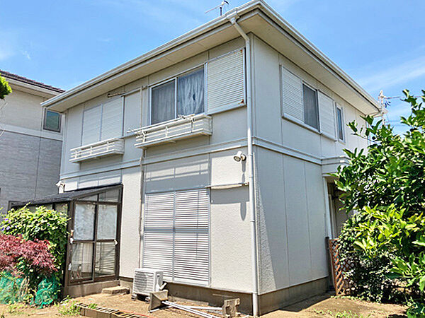 販売現地（南東側から見た現況建物）