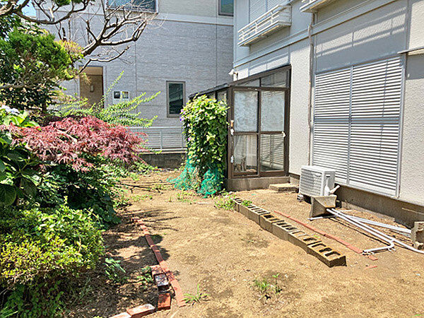 販売現地（南庭）