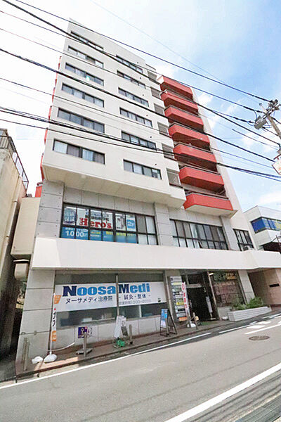 3階から上が住戸部分となります。