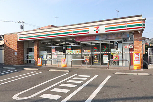 セブンイレブン川崎柿生駅南口店まで約160ｍ（徒歩2分）