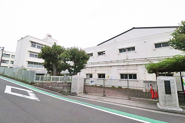 希望が丘中学校まで約280ｍ（徒歩4分）