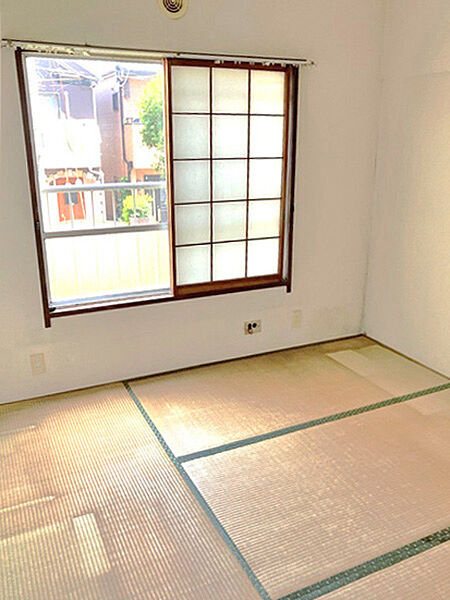 寝室や趣味の部屋にも適した、落ち着いた和室