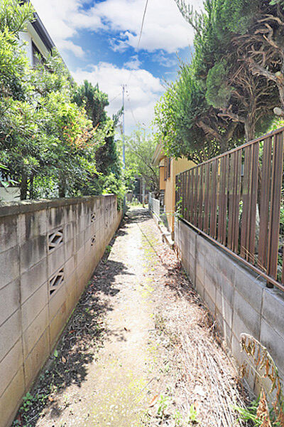 敷地までの通路