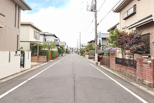 現地より南側(増尾駅方面)　整然とした街並み