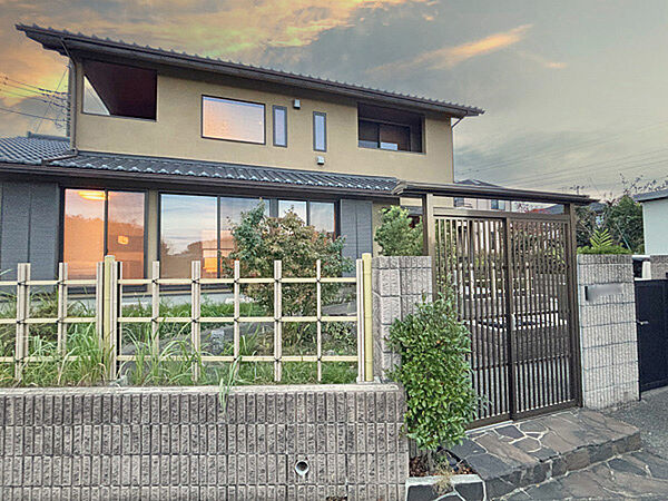 時間によって変化する「美」の和風住宅。