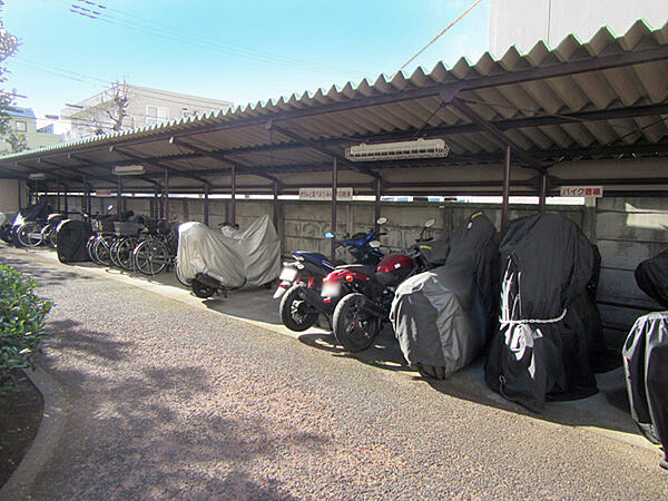 バイク置き場