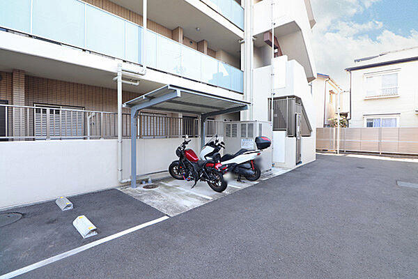バイク置き場