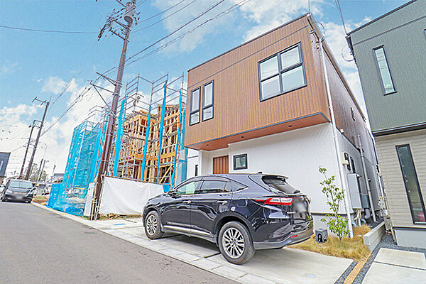 大型ショッピングモール「セブンパークアリオ柏」まで徒歩10分の立地　お買い物に便利です