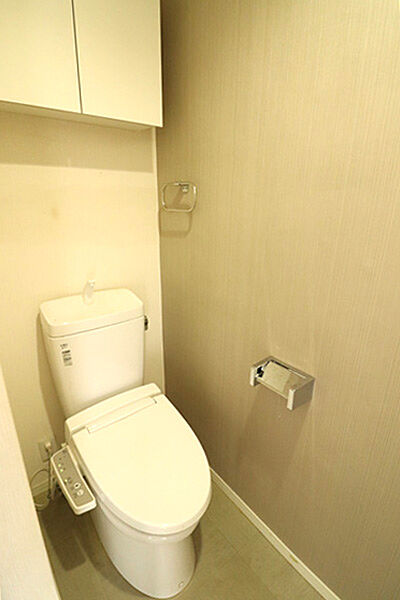 ウォシュレットを採用しています。清潔な使い心地。