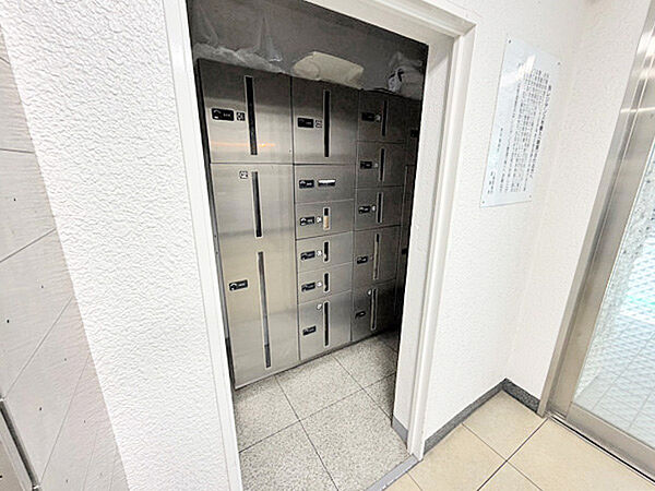 宅配ボックス